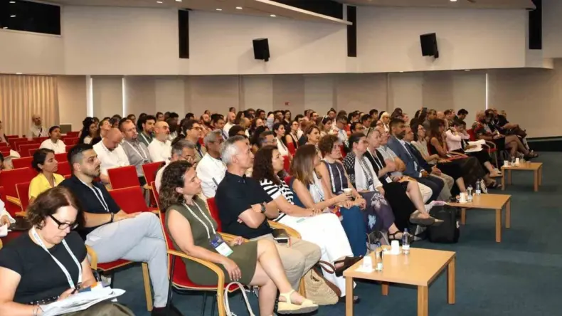 Küresel sorunlara İzmir’den ortak akıl