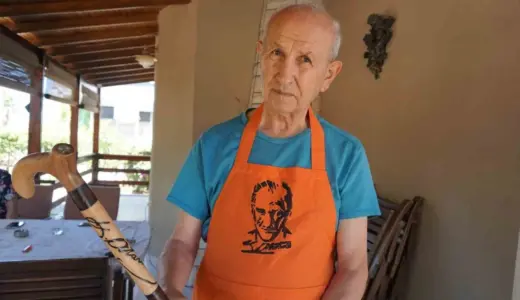 Emekli eğitimci, unutulmaya yüz tutan bastonculuk zanaatını yaşatıyor