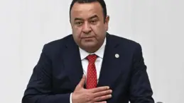 CHP’li Adnan Beker partisinden istifa etti