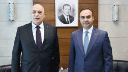 Bakan Kacır yedi ülkenin büyükelçisiyle bir araya geldi