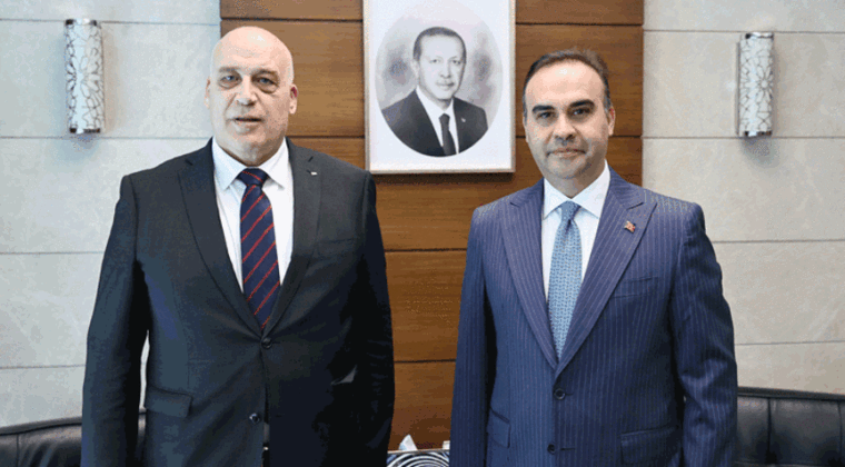 Bakan Kacır yedi ülkenin büyükelçisiyle bir araya geldi