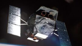 Dünya’ya düşme tehlikesi var! NASA, tarihi operasyonu başlattı