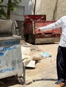 Çöpe atılan servet konteynerden çıktı